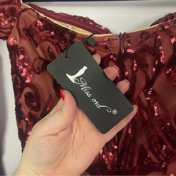 Miss Ord Red Burgundy Off Shoulder Long Sleeve Gown Dress Sequin Sz Small NWT - Picture 7 of 10